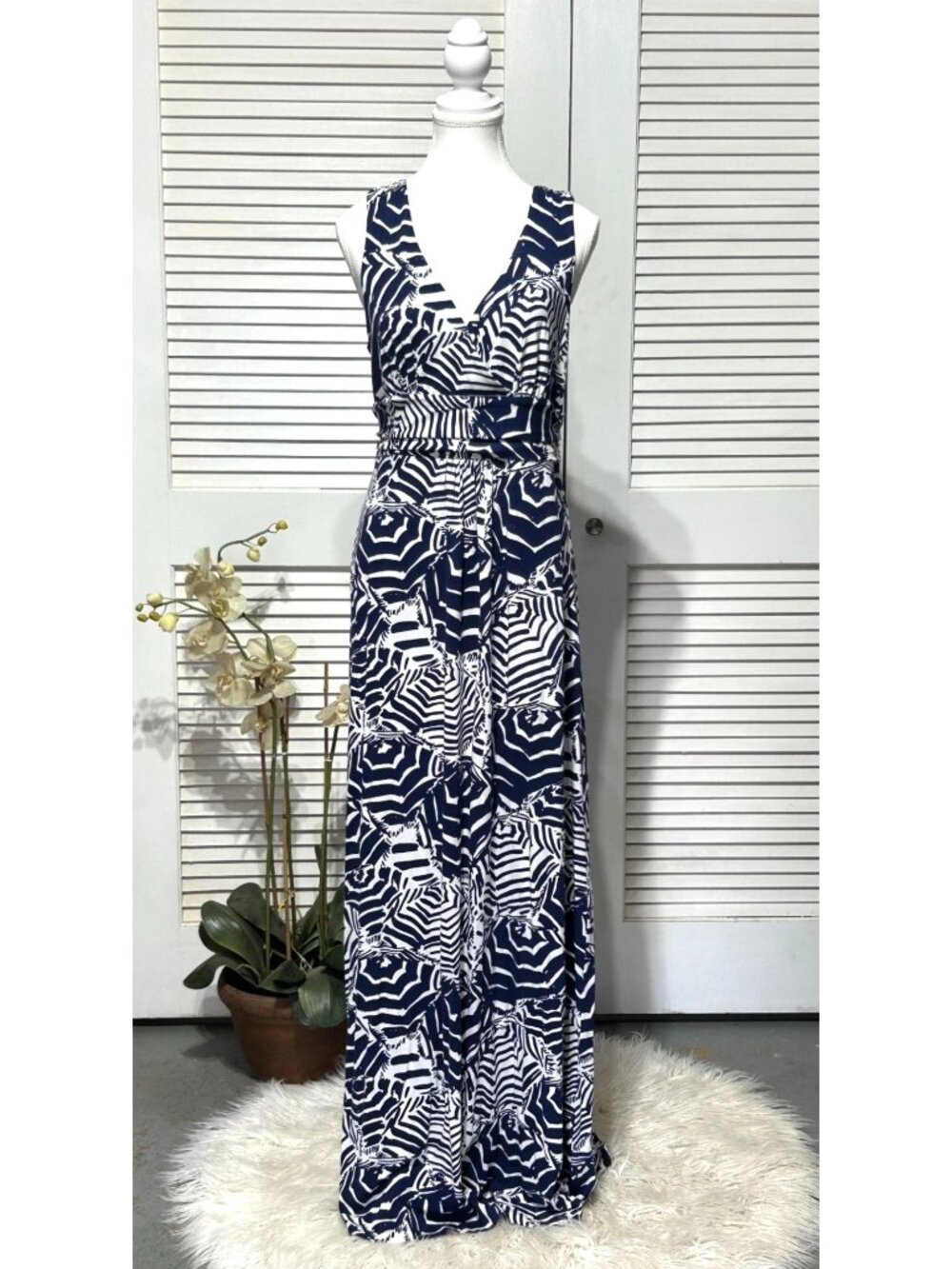 Lilly Pulitzer Navy and White Printed Maxi Dress